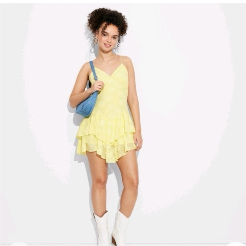 Wild Fable Women's Triangle Cup Tiered Ruffle Mini Skater Dress Size L Yellow